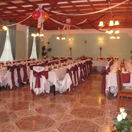 Mater Salvatoris House Godollo Exterior foto