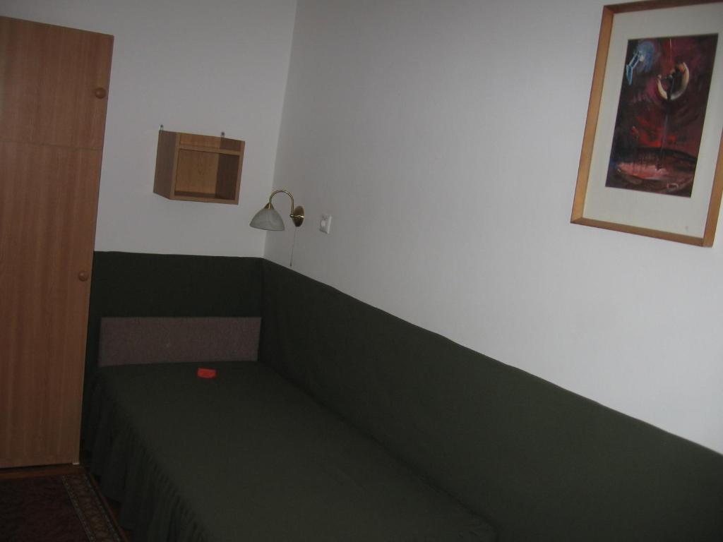 Mater Salvatoris House Godollo Quarto foto