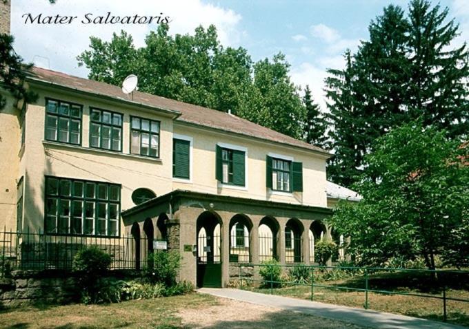 Mater Salvatoris House Godollo Exterior foto