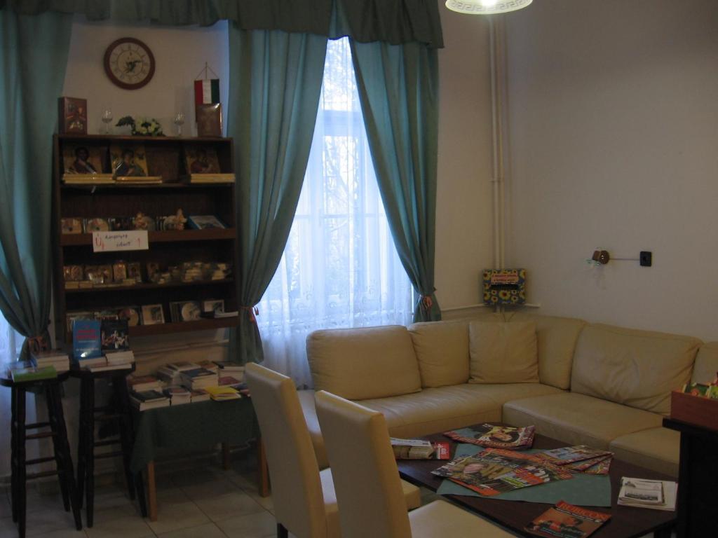 Mater Salvatoris House Godollo Exterior foto